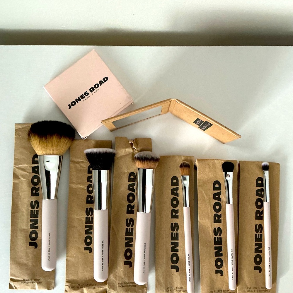 Jones Road Brush Collection with Mirror
